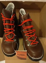 Scarponi trekking e lavoro 