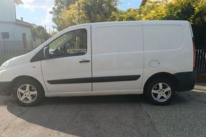 Peugeot Expert anno 2012