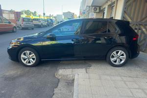 Volkswagen Golf 8 2.0 Tdi 150cv Dsg