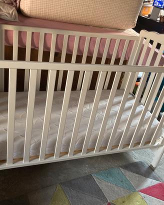 Lettino con materasso