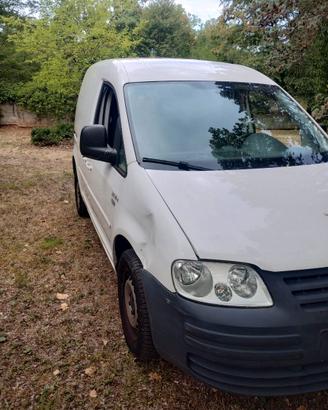 Tsreception vende caddy ecofuel benzina metano