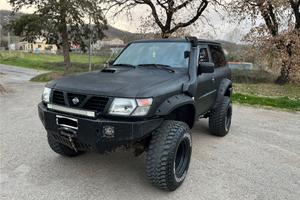 Nissan patrol gr y61