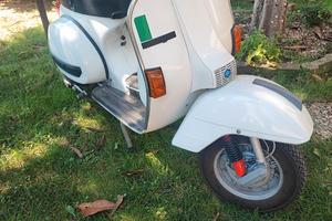 Vespa  Piaggio.  cc 125