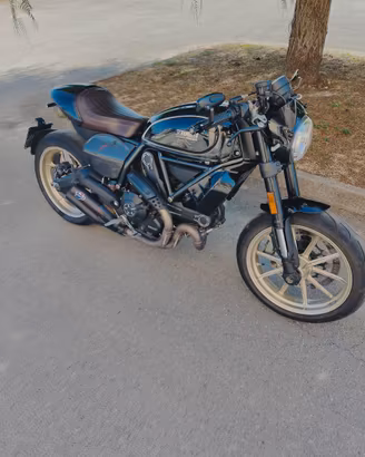 DUCATI SCRAMBLER CAFÉ RACER 2017 - 24k KM