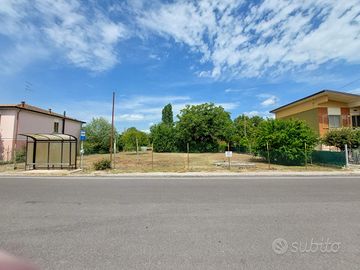 Lotto edificabile vicino a Ferrara