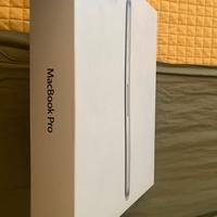 MacBook Pro 2019 13,3"