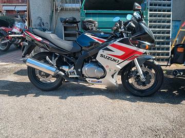 Suzuki 500 Gs F/Permuta