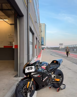 Honda cbr 600 rr