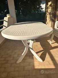 TAVOLO DA GIARDINO
