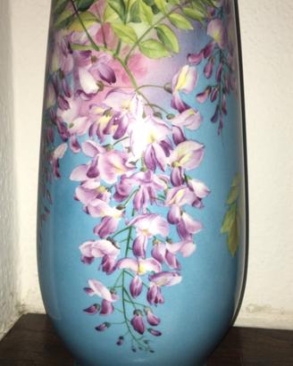 Vaso con glicine dipinto a mano