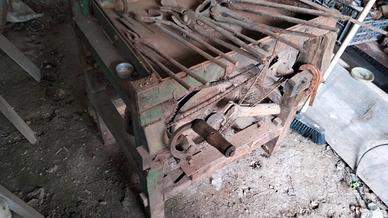 forgia con struttura in legno antica