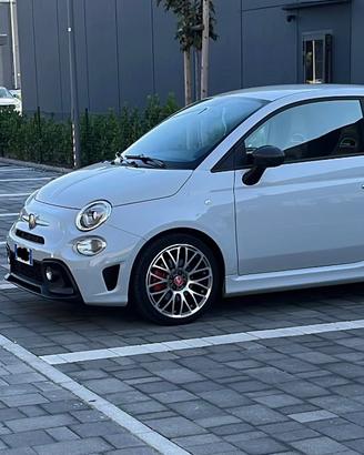 Abarth 595 2021
