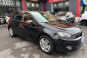 Volkswagen Golf 1.6 TDI DPF 5p. Highline NEOPATENT