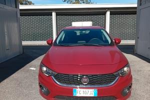 Fiat Tipo 1.6 e-torque AT 110cv Lounge