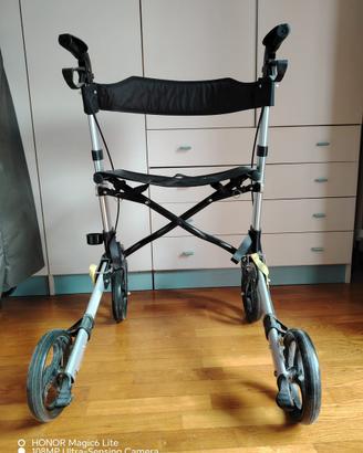 Deambulatore pieghevole in alluminio