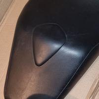 Sella per Suzuki GSR 600