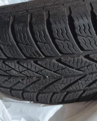 4 gomme auto 195/65  R 15 T pneumatici invernali