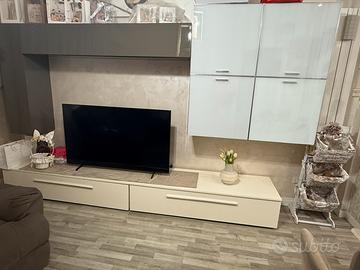 salotto e cucina completo
