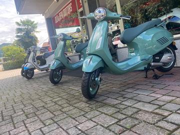 Piaggio Vespa 125 Primavera 80th