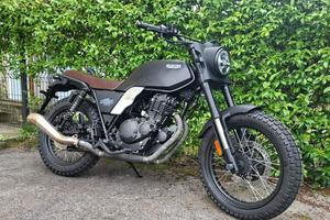 PROMO**BRIXTON FELSBERG 250cc NERO