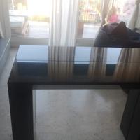 Consolle nera lucida allungabile fino a 3 metri