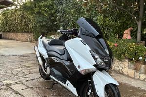 TMAX 530