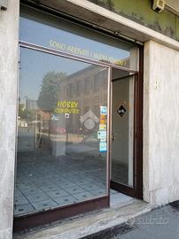 NEGOZIO A TORINO