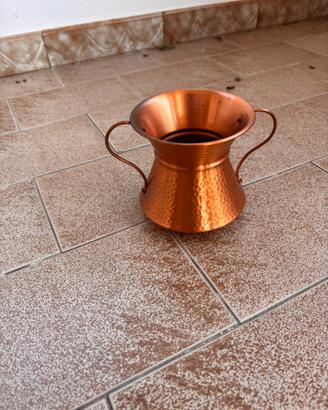 Vaso in Rame Antico Con Manici