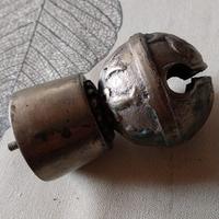 Schiaccia noci/apri e chiudi bottiglie argento