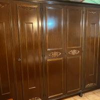 Camera da letto e lavatrice usati