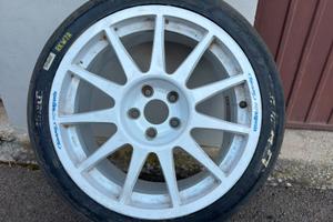 Cerchio Speedline corse danneggiato