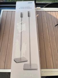 Stantivi Bose Surround 700