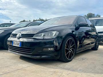 Volkswagen Golf 1.6 TDI 110 CV 5p. AUTO NEOPATENTA