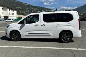 TOYOTA Proace City Verso 1.2 130 CV  Long / Luxury