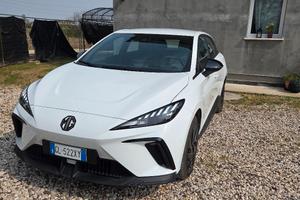 MG MG4 standard 51kw LFP elettrica