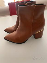 Stivaletto troncherto cuoio