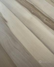Pavimento in legno di melo