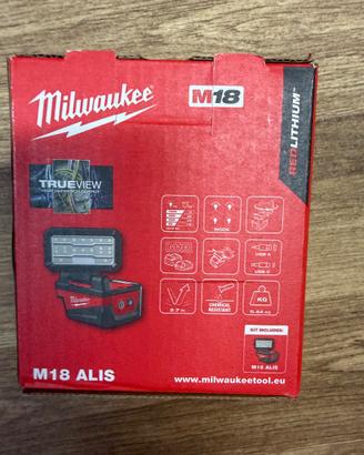 Milwaukee lampada a led m18 nuova