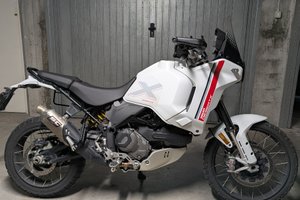 Ducati Desert X 2024
