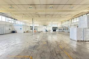 CAPANNONE A CAVRIAGO