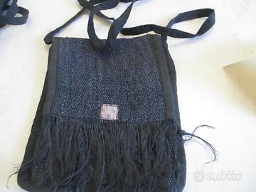 Portadocumenti etnico