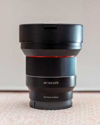 Samyang AF 14 F2.8 FE per Sony Full Frame