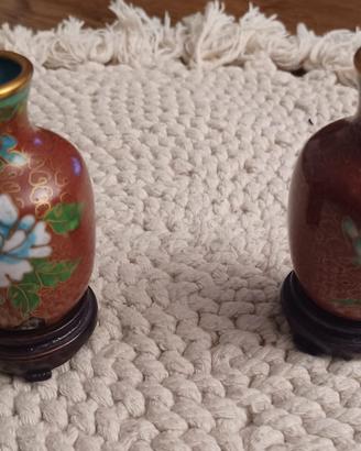 Coppia di vasi cinesi in smalto cloisonne'