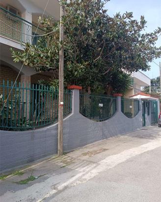 SEMINDIPENDENTE CON GIARDINO