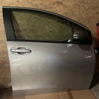 Portiera posteriore Toyota Yaris Hybrid