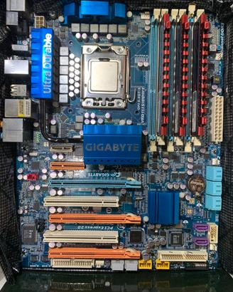 GIGABYTE GA-EX58-DS4 + CPU  i7-975 + RAM 12GB DD3