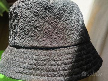 Cappellino bambino Fendi
