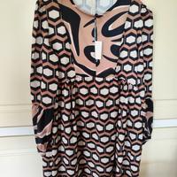 vestito come da foto 