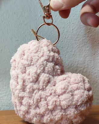 Portachiavi cuore amigurumi rosa peluche morbido