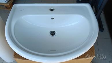 Lavello da bagno con piedistallo